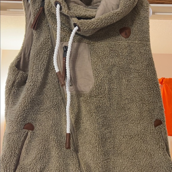 SoldWanakome costal Sherpa vest - Picture 2 of 4